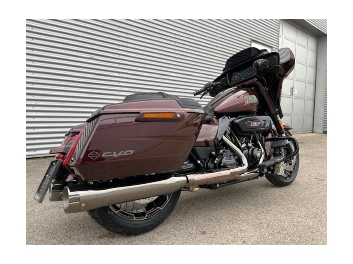 2025 Harley-Davidson CVO Street Glide FLHXSE