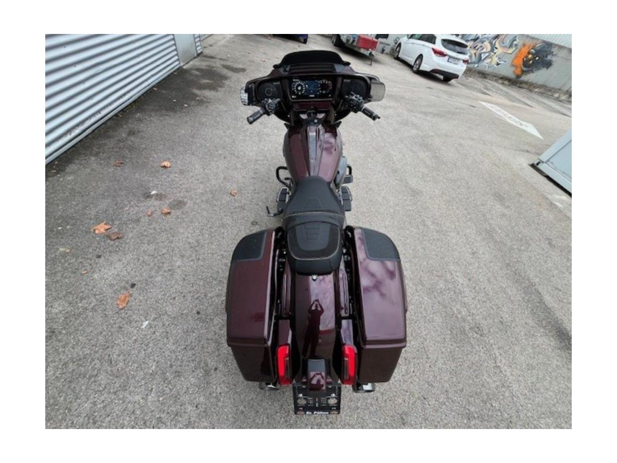 2025 Harley-Davidson CVO Street Glide FLHXSE