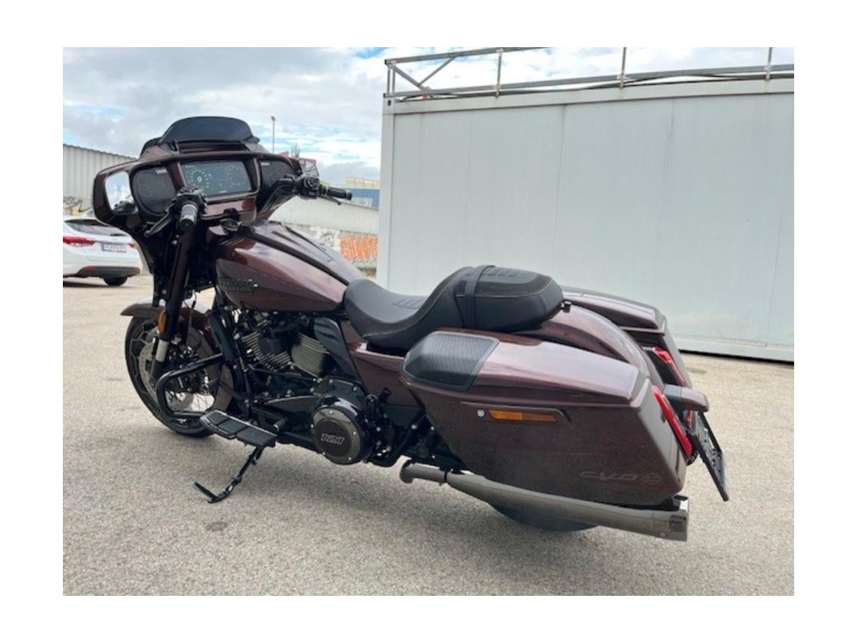 2025 Harley-Davidson CVO Street Glide FLHXSE