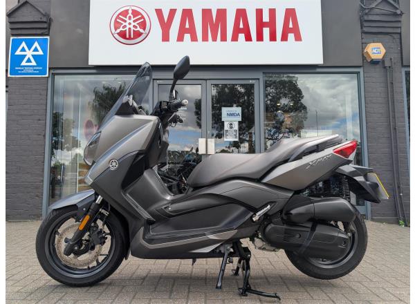 Yamaha Xmax 125