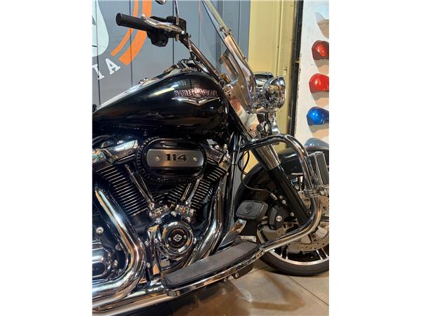 2020 HARLEY-DAVIDSON ROAD KING