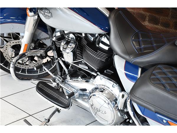 2023 HARLEY-DAVIDSON TOURING FLHXS STREET GLIDE SPECIAL