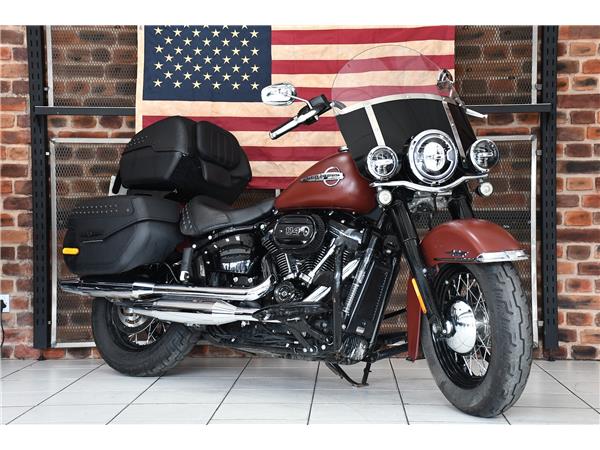 2018 HARLEY-DAVIDSON SOFTAIL FLHCS HERITAGE CLASSIC 114