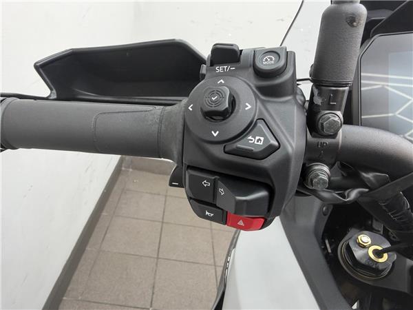 2025 YAMAHA TRACER 9 GT Y-AMT