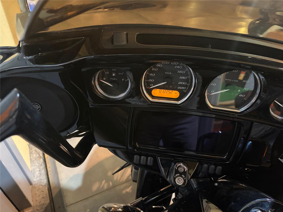 2018 HARLEY-DAVIDSON STREET GLIDE