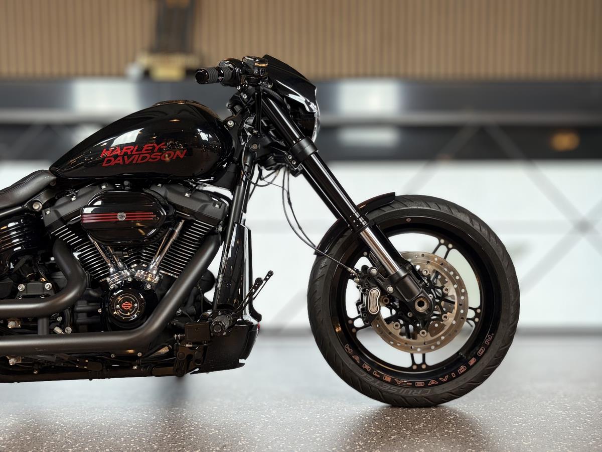 FXDR Softail 114 IM KUNDENAUFTRAG