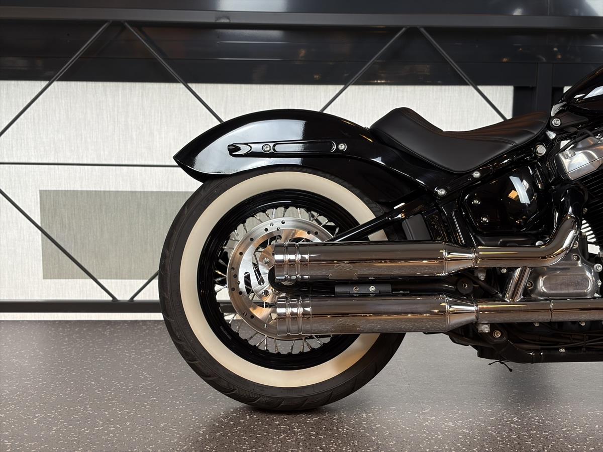 FXST Softail Standard IM KUNDENAUFTRAG