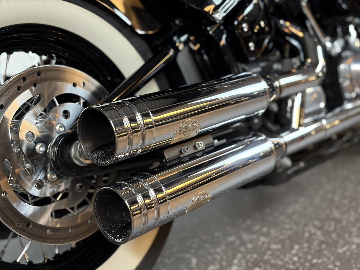 FXST Softail Standard IM KUNDENAUFTRAG