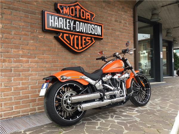 Harley-Davidson Softail-Cruiser Breakout 117
