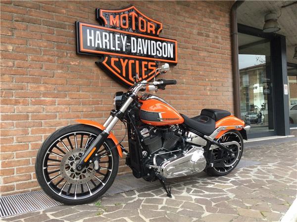 Harley-Davidson Softail-Cruiser Breakout 117