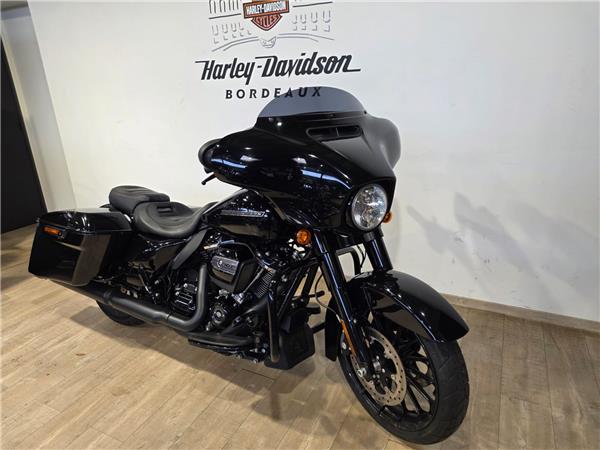 2018 HARLEY-DAVIDSON STREET GLIDE
