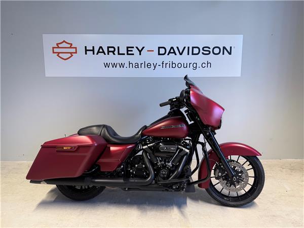 2018 harley-davidson FLHXS Street Glide Special 114