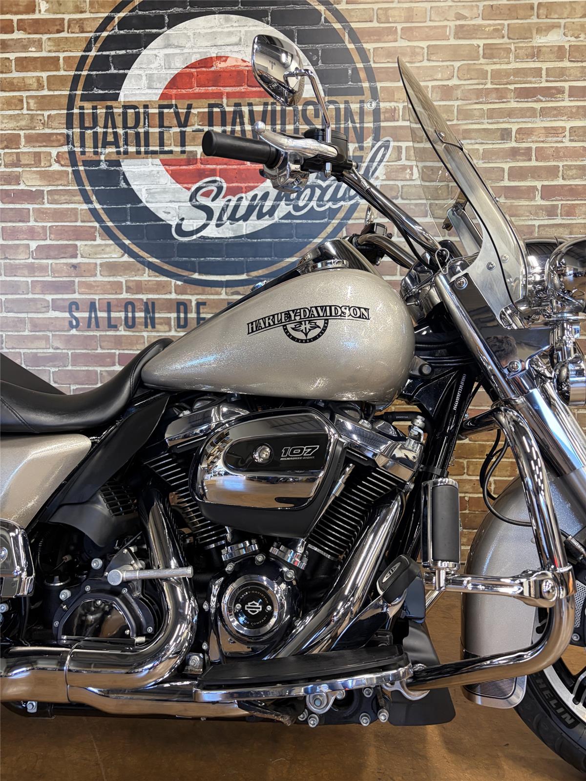 2018 HARLEY-DAVIDSON ROAD KING