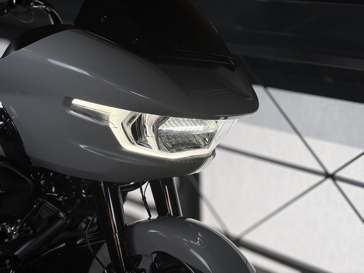 FLTRX Road Glide 117  | JEKILL & HYDE | 9.595 KM