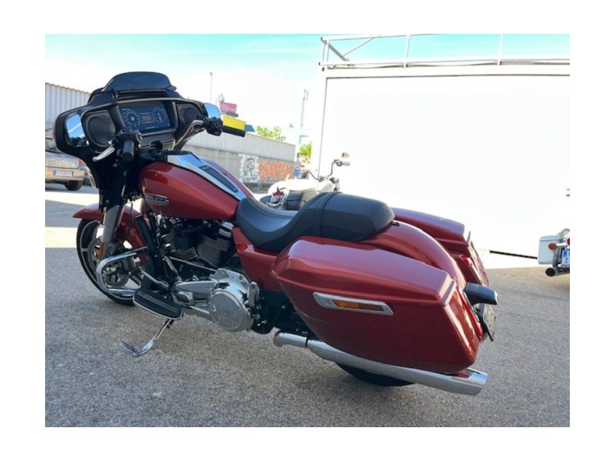 2024 Harley-Davidson Street Glide FLHX
