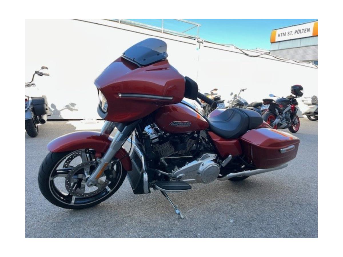 2024 Harley-Davidson Street Glide FLHX