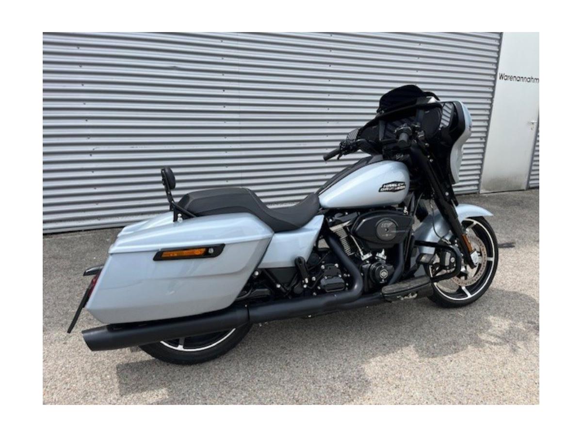 2025 Harley-Davidson Street Glide FLHX