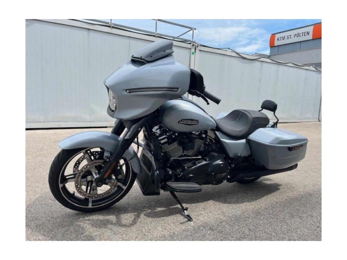 2025 Harley-Davidson Street Glide FLHX
