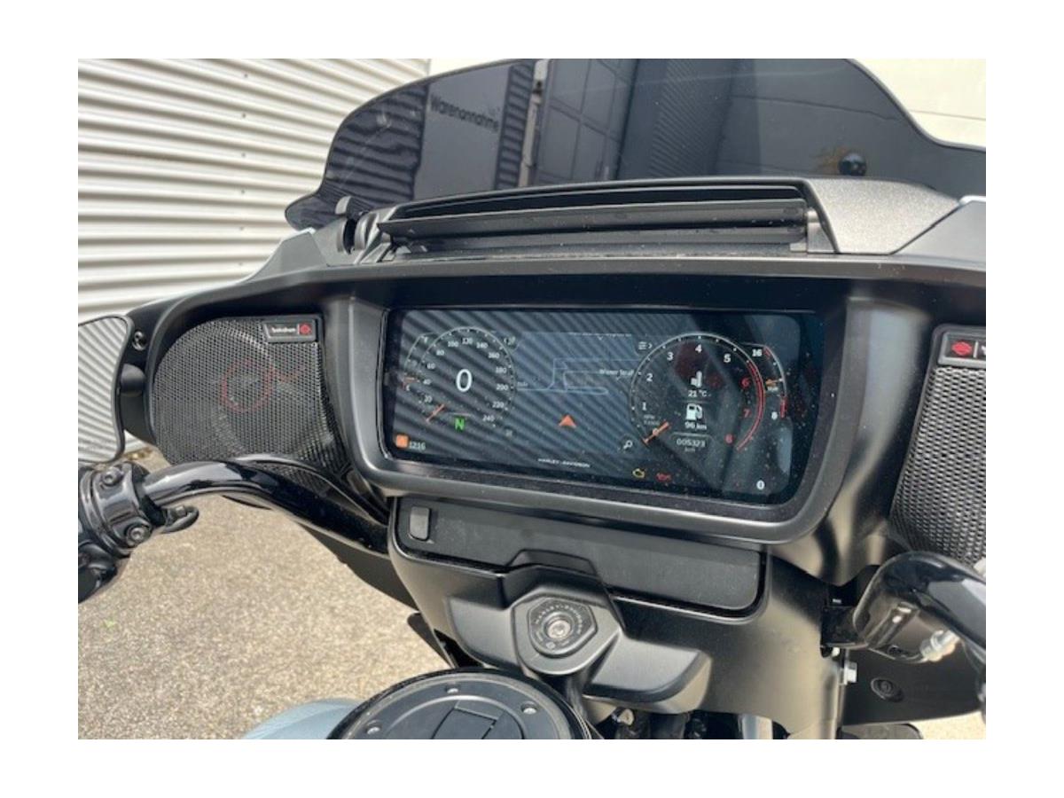 2025 Harley-Davidson Street Glide FLHX