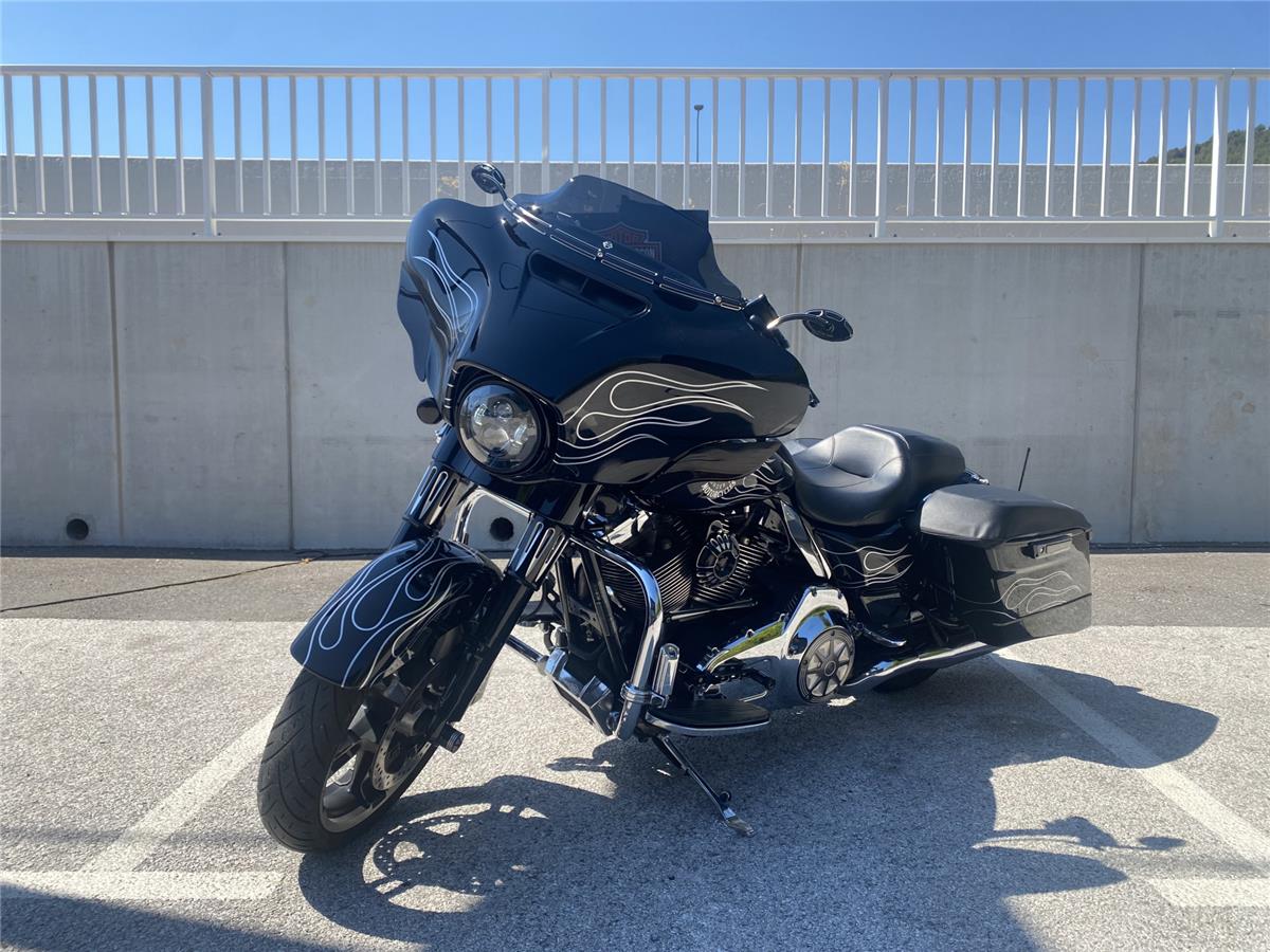 2015 HARLEY-DAVIDSON STREET GLIDE