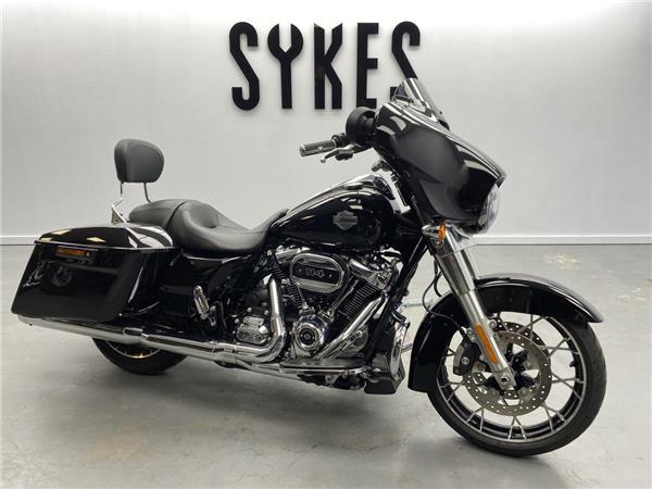 2023 Harley-Davidson Street Glide Special