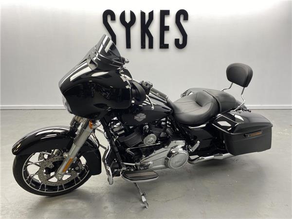 2023 Harley-Davidson Street Glide Special