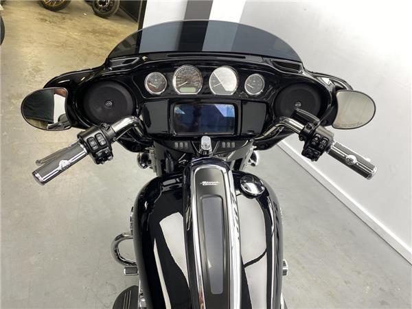 2023 Harley-Davidson Street Glide Special