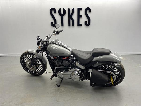 2024 Harley-Davidson Breakout 117