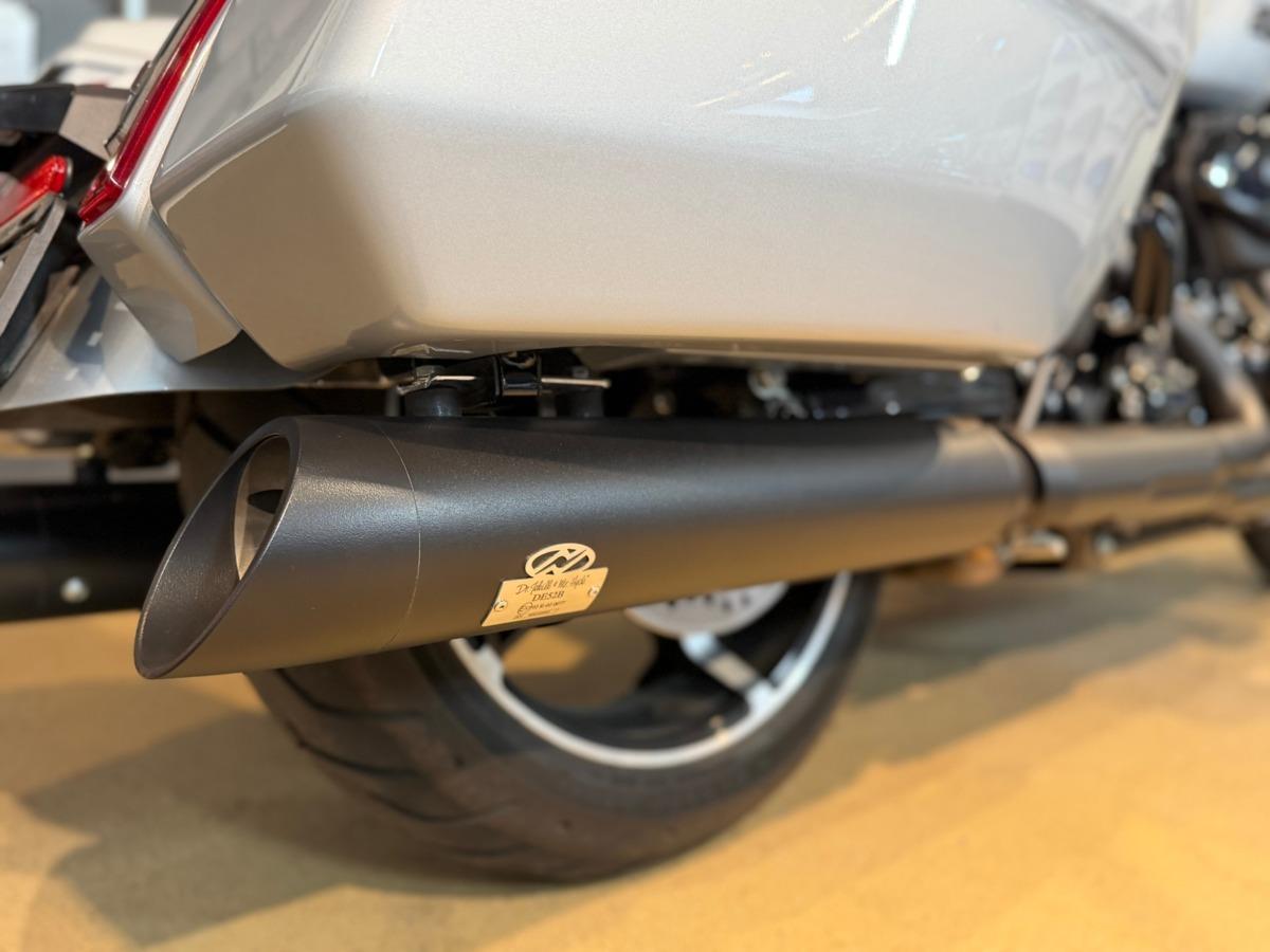 FLHX Street Glide 117 Helix 