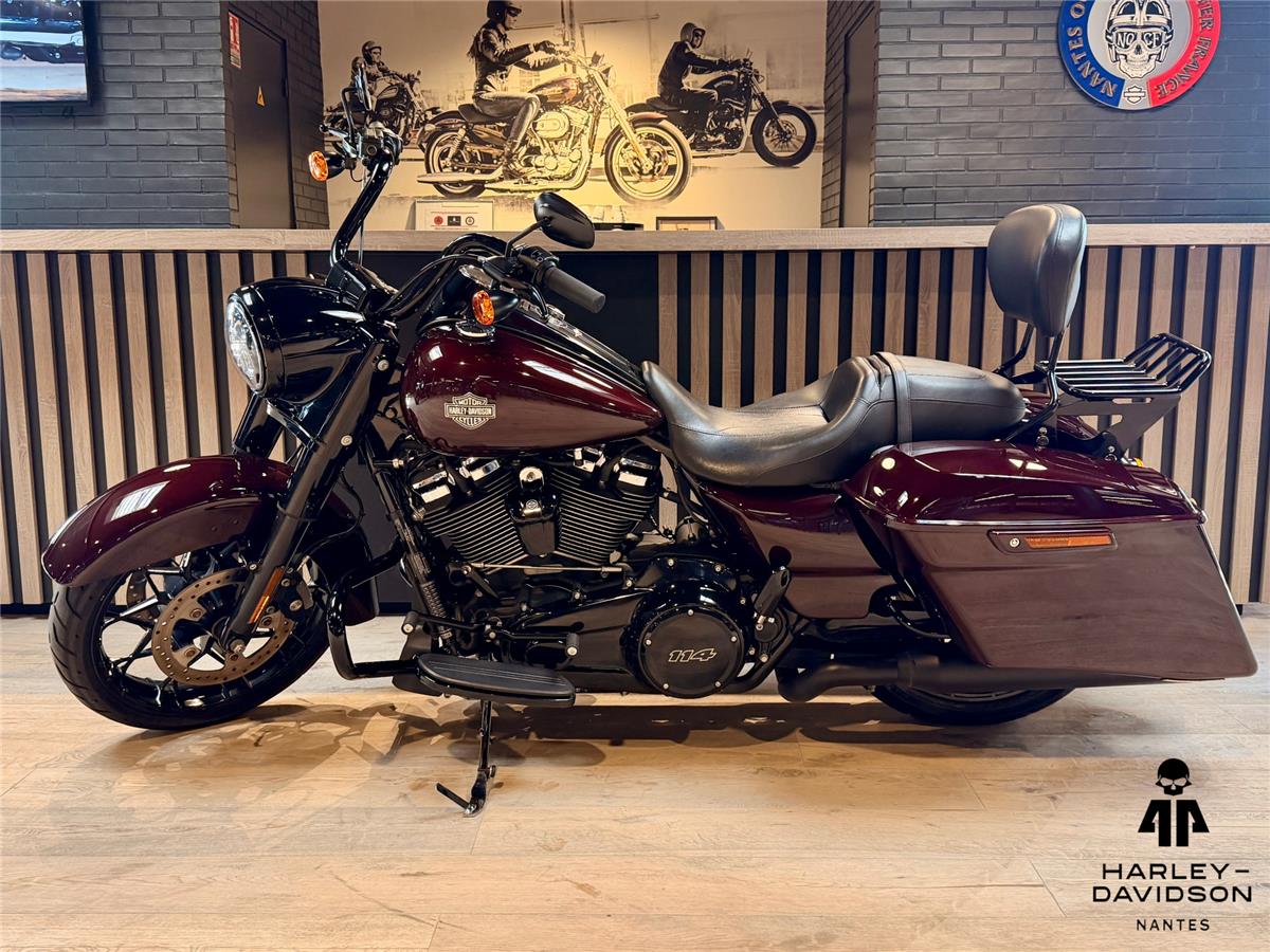 2022 HARLEY-DAVIDSON ROAD KING