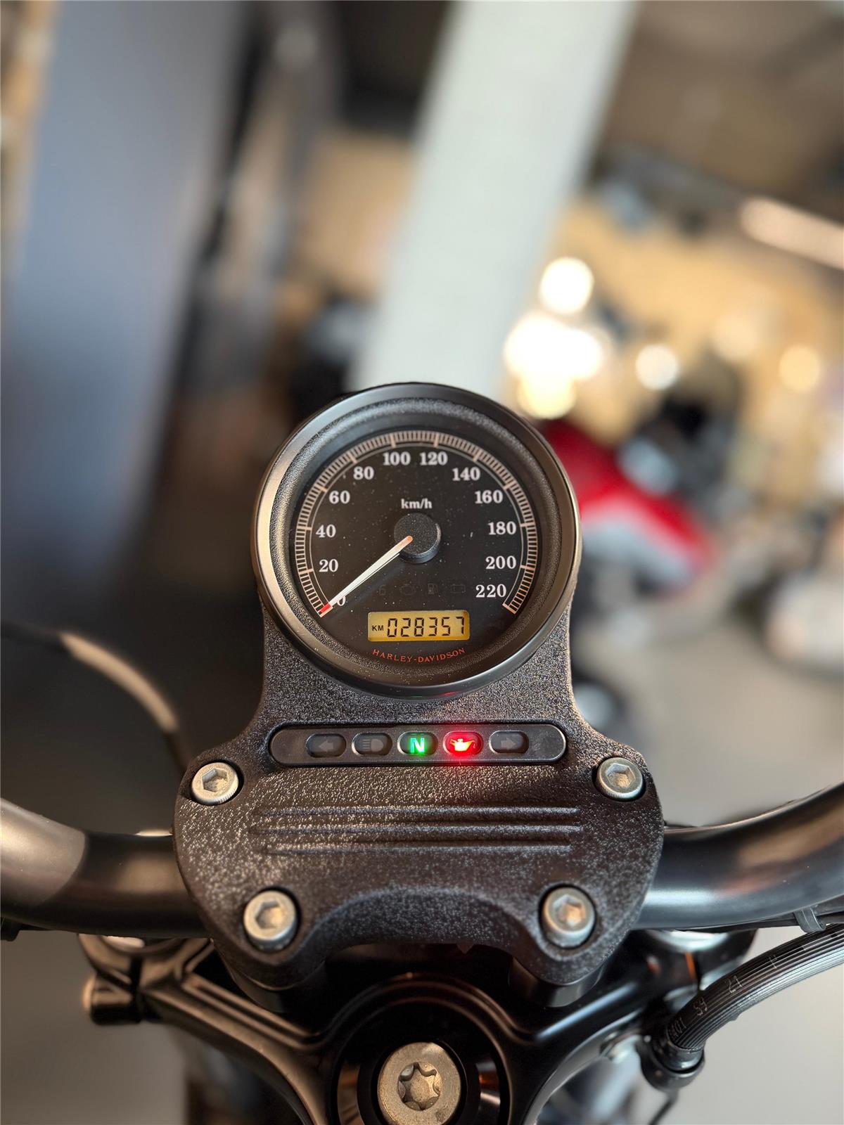 2013 harley-davidson XL 883 N Sportster Iron