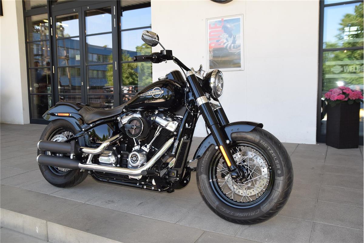FLSL Softail Slim mit KessTech Auspuff