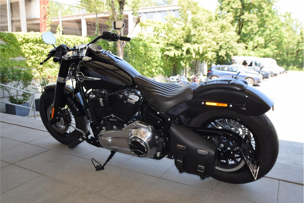 FLSL Softail Slim mit KessTech Auspuff