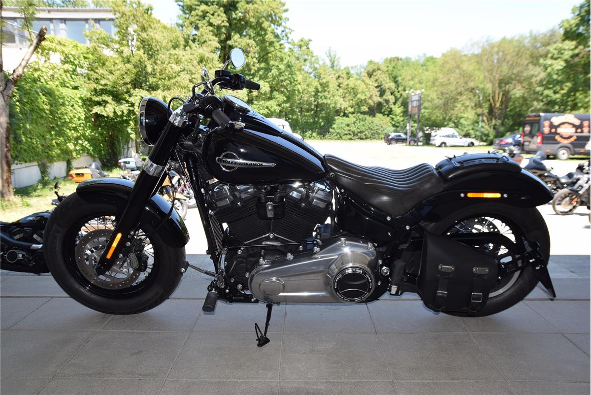 FLSL Softail Slim mit KessTech Auspuff