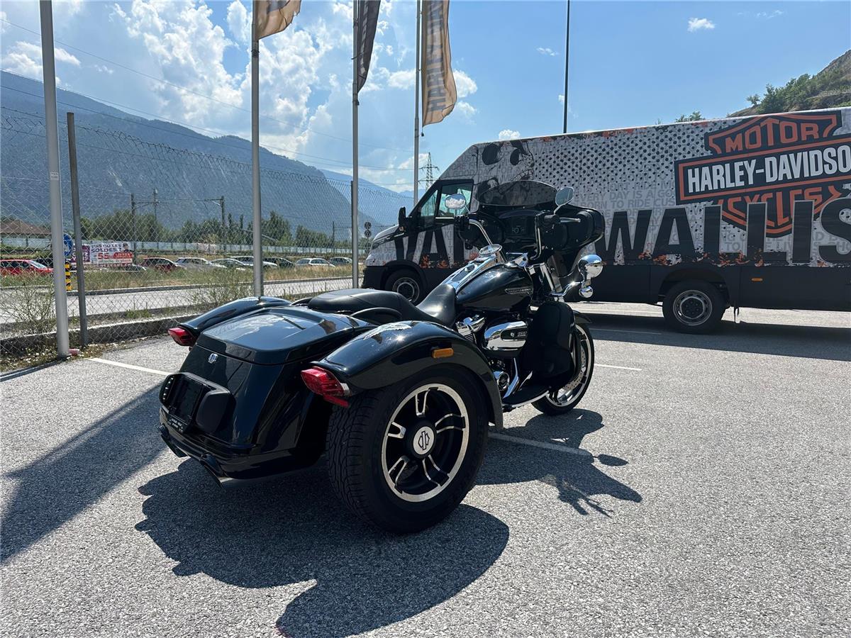 2017 harley-davidson FLRT Freewheeler
