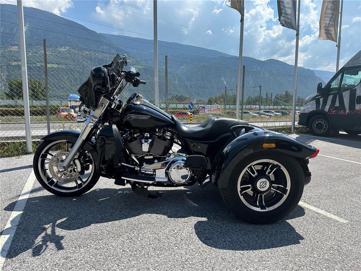 2017 harley-davidson FLRT Freewheeler