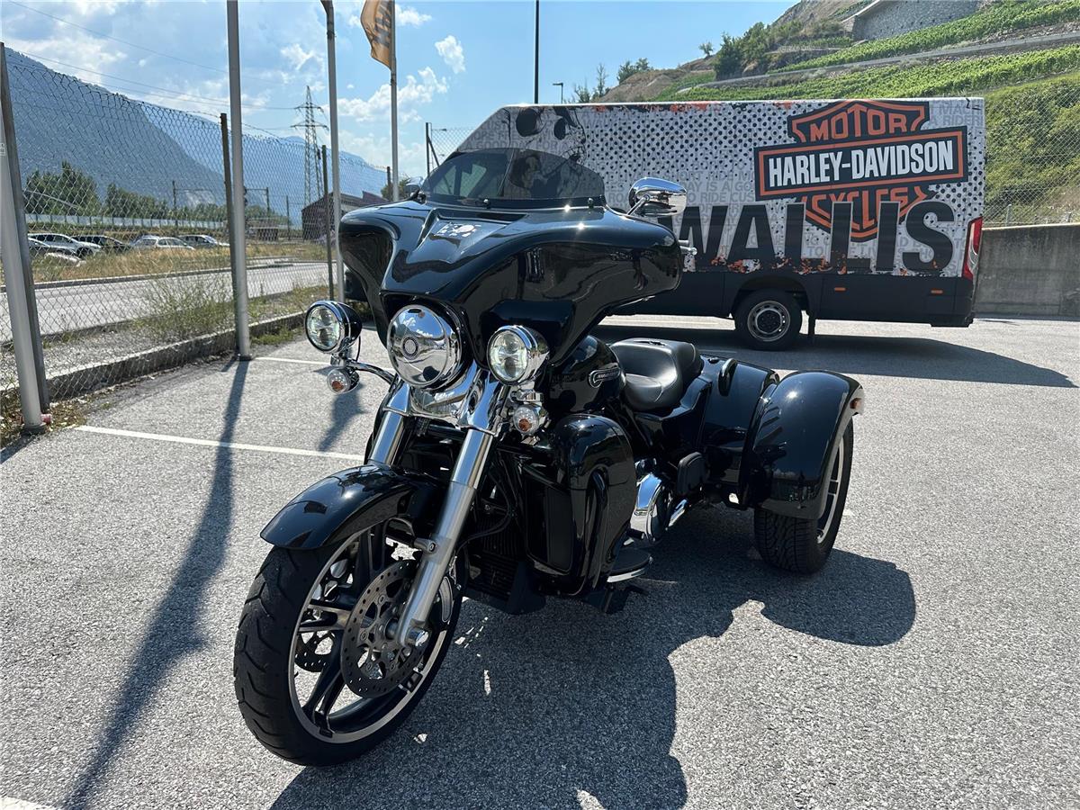 2017 harley-davidson FLRT Freewheeler