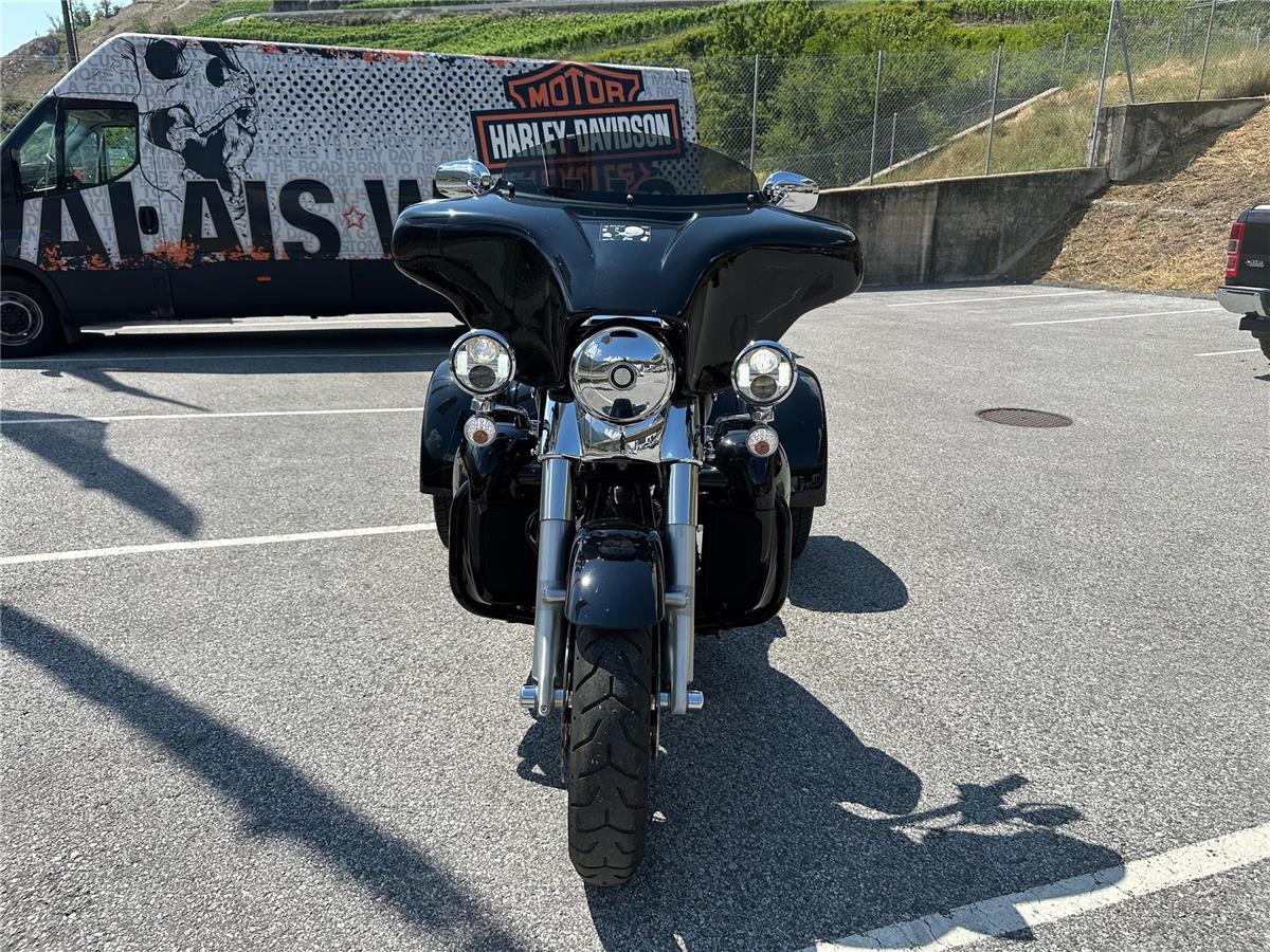 2017 harley-davidson FLRT Freewheeler