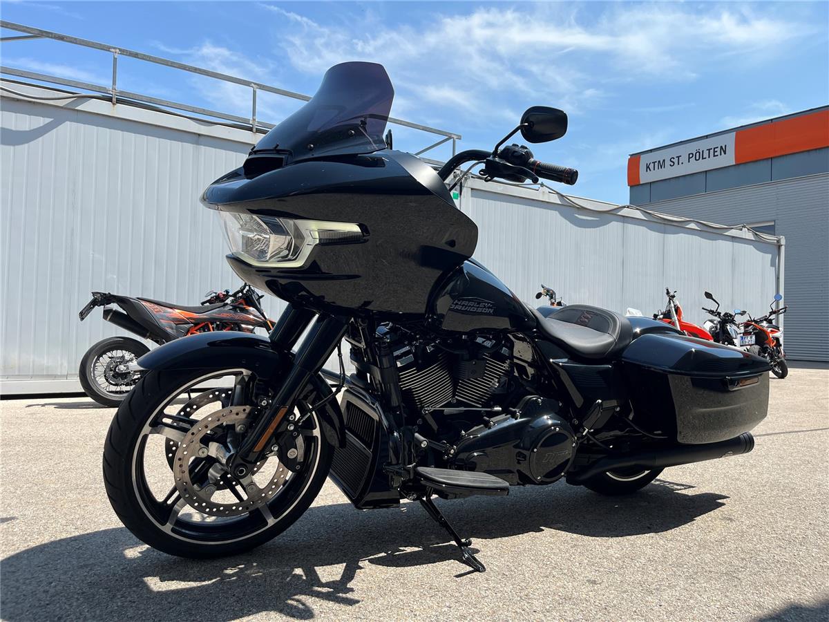 2026 Harley-Davidson Road Glide FLTRX