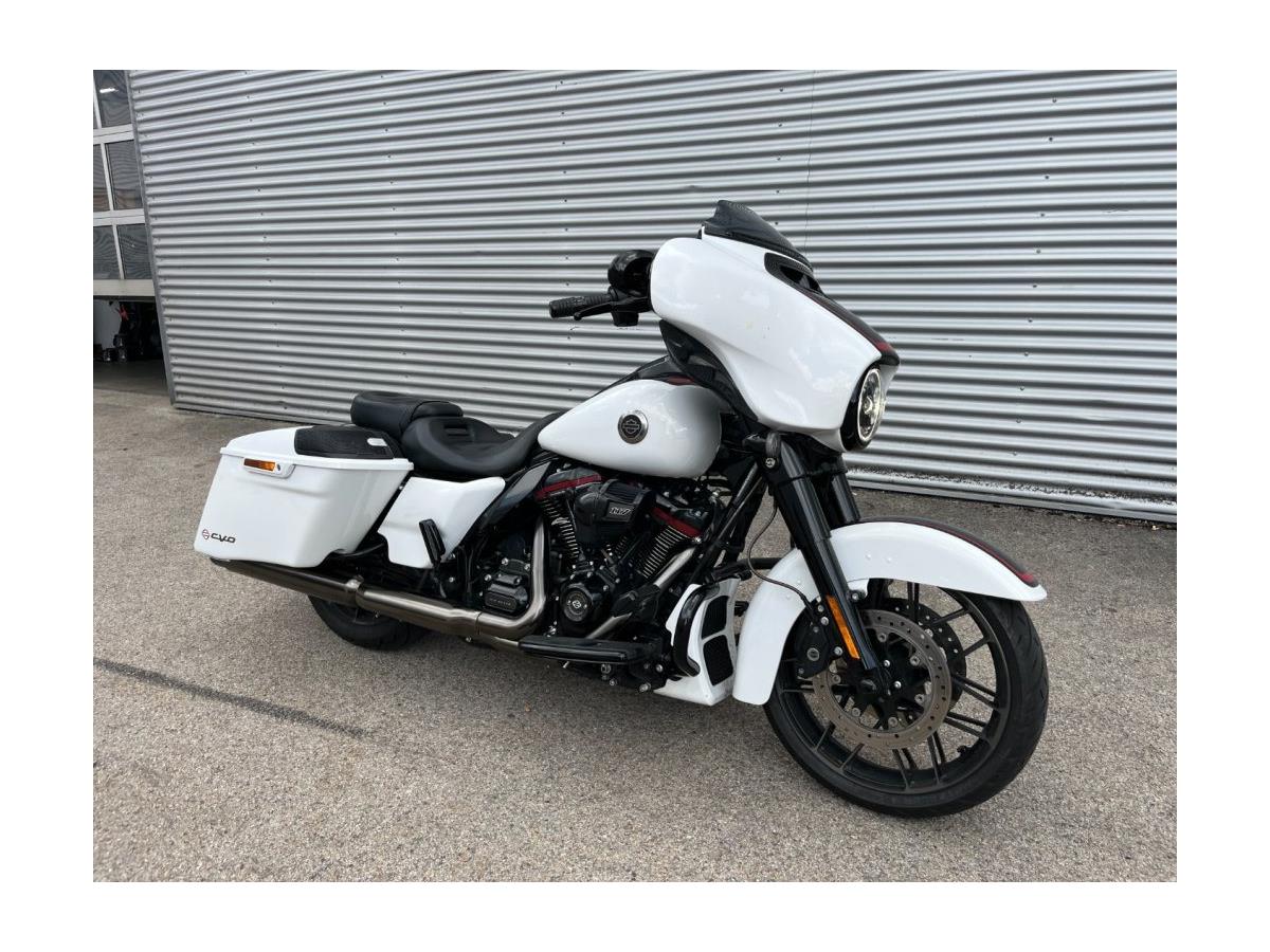 2021 Harley-Davidson CVO Street Glide FLHXSE