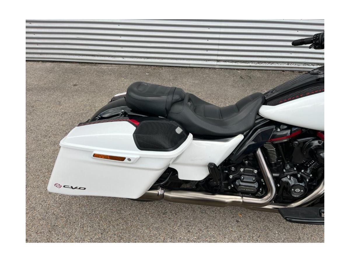 2021 Harley-Davidson CVO Street Glide FLHXSE