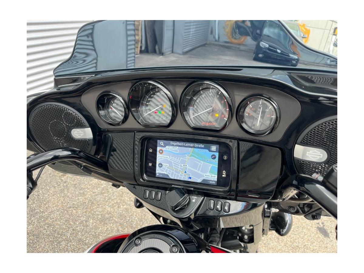 2021 Harley-Davidson CVO Street Glide FLHXSE