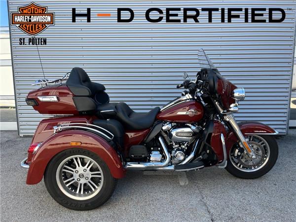2024 Harley-Davidson Tri Glide Ultra FLHTCUTG