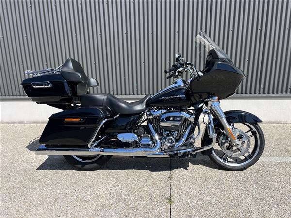 2018 HARLEY-DAVIDSON ROAD GLIDE
