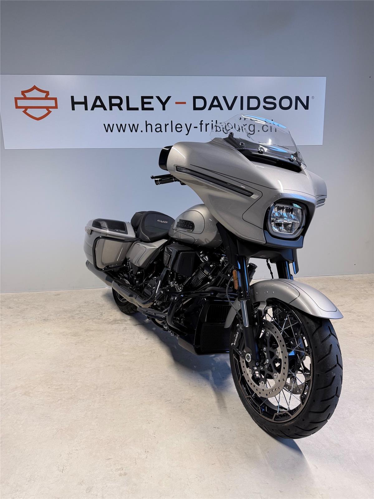 2023 harley-davidson FLHXSE Street Glide CVO 121