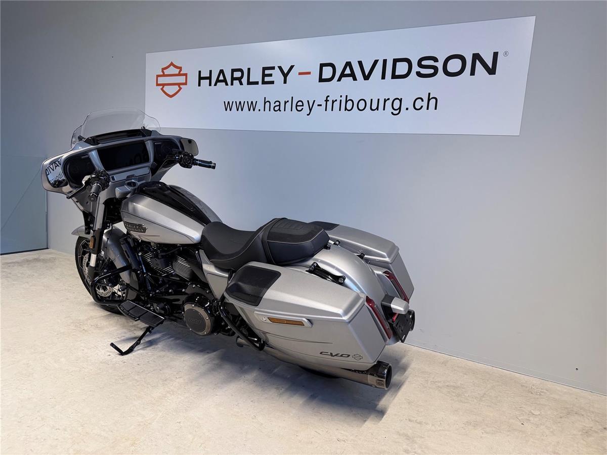 2023 harley-davidson FLHXSE Street Glide CVO 121