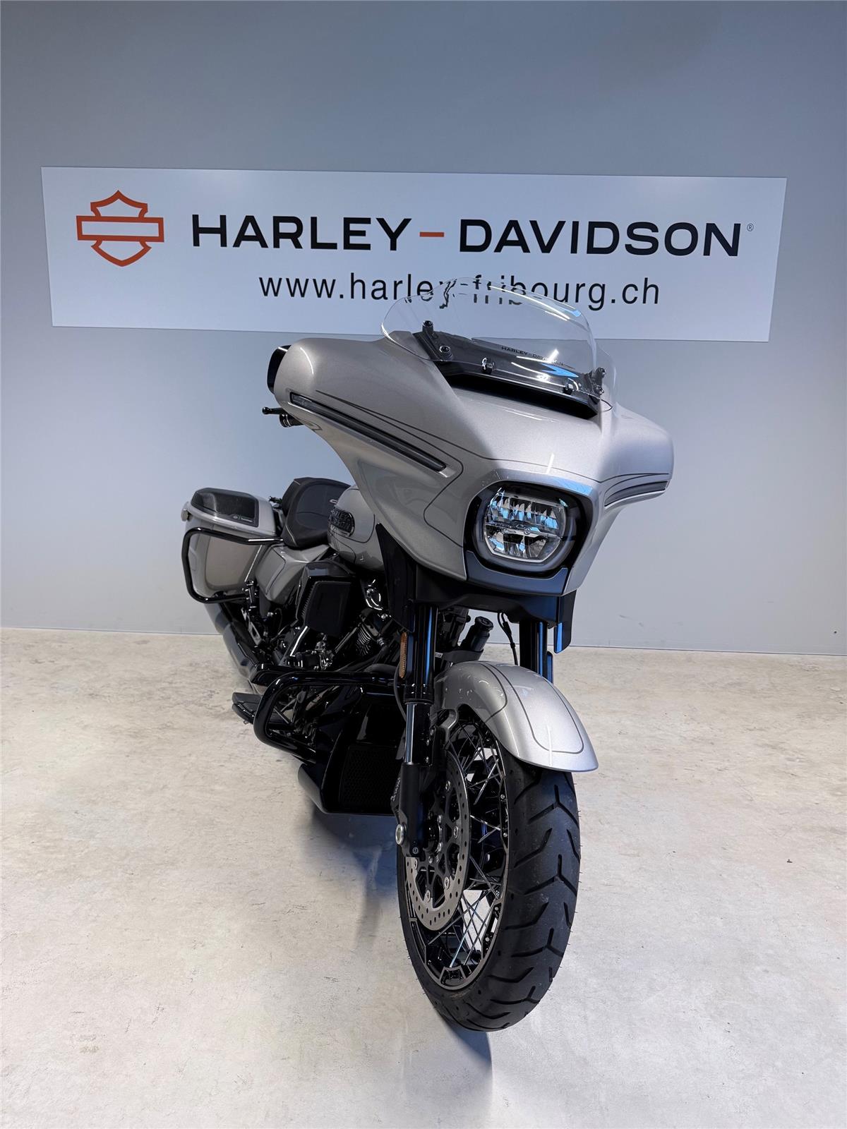2023 harley-davidson FLHXSE Street Glide CVO 121