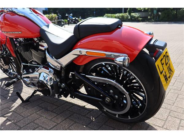 2026 HARLEY-DAVIDSON FXBR BREAKOUT