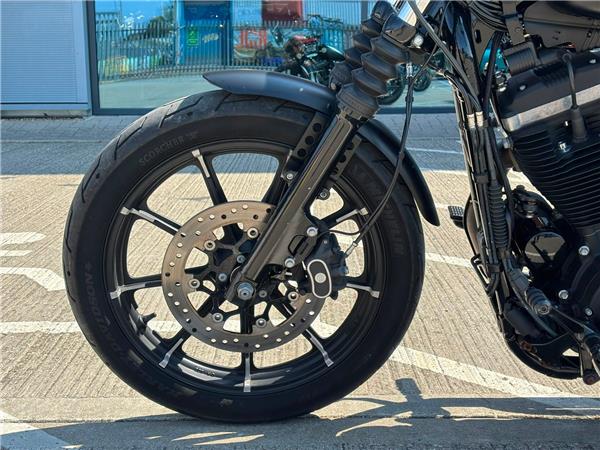 2017 HARLEY-DAVIDSON SPORTSTER XL883N IRON