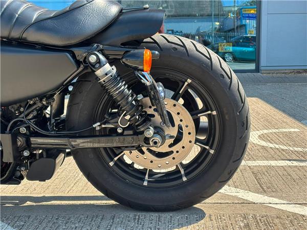 2017 HARLEY-DAVIDSON SPORTSTER XL883N IRON